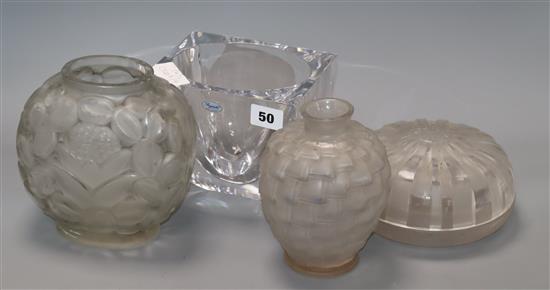 Two Lalique style vases, a lidded jar and a dish tallest 17cm